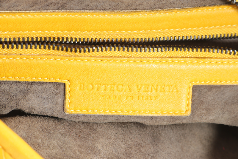 BOTTEGA VENETA YELLOW INTRECCIATO HOBO BAG WITH DUST COVER