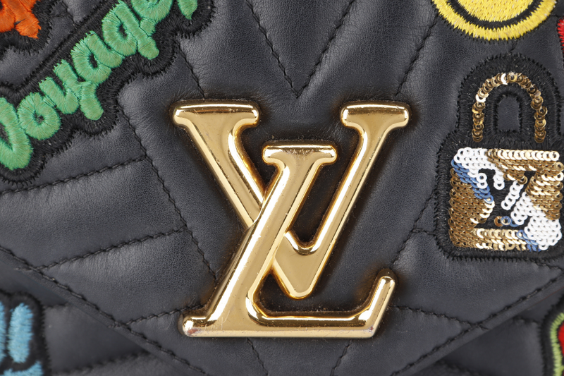 LOUIS VUITTON BLACK CALFSKIN PATCHES NEW WAVE CHAIN MM GOLD HARDWARE WITH DUST COVER