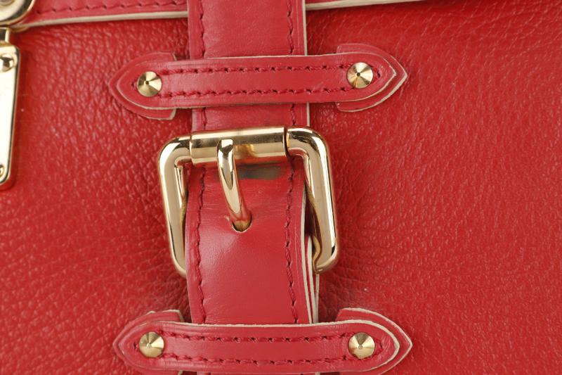 LOUIS VUITTON SUHALI L'EPANOUI GM GERANIUM RED LEATHER GOLD HARDWARE