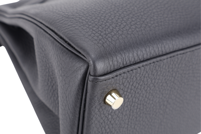HERMES KELLY 28 BLACK TOGO BRUSHED GOLD HARDWARE STAMP K (YEAR 2025) WITH STRAPS, KEYS & LOCK, DUST COVER AND BOX