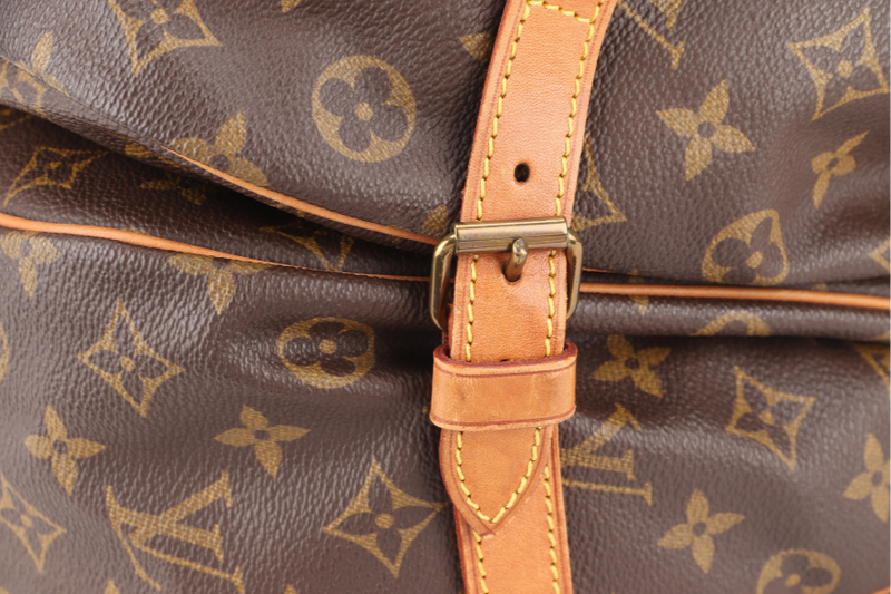 LOUIS VUITTON M42256 SAUMUR 35 MONOGRAM CANVAS GOLD HARDWARE NO DUST COVER