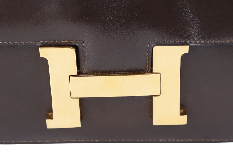 HERMES VINTAGE CONSTANCE 23 DARK BROWN BOX LEATHER GOLD HARDWARE STAMP Z (1970) WITH DUST COVER