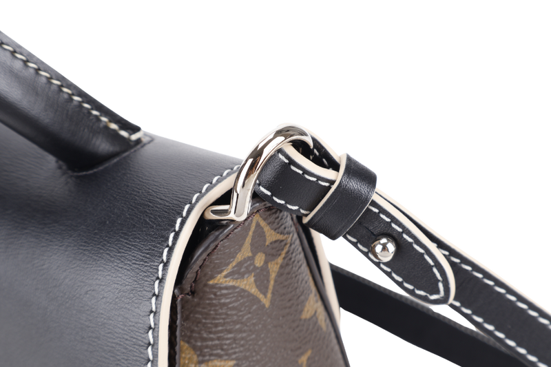 LOUIS VUITTON M44115 CHAIN IT BLACK CALFSKIN x MONOGRAM SILVER HARDAWARE, GOLD HARDWARE WITH STRAPS AND DUST COVER