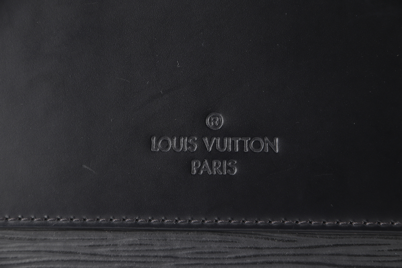 LOUIS VUITTON KLEBER MM BLACK EPI LEATHER SILVER HARDWARE WITH DUST COVER