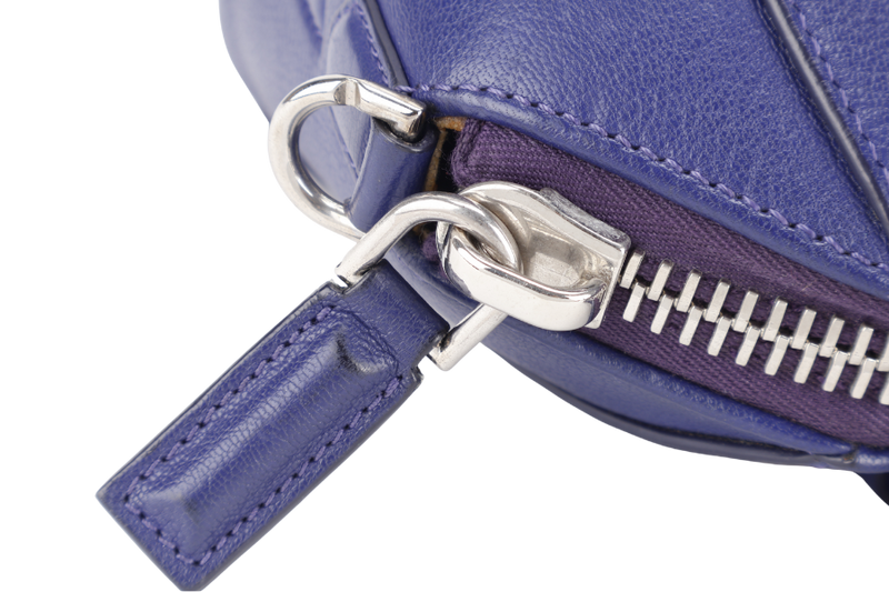 GIVENCHY ANTIGONA SMALL BLUE LEATHER SILVER HARDWARE WITH STRAPS AND DUST COVER