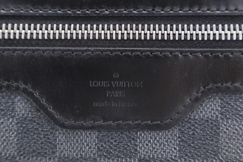 LOUIS VUITTON N58033 DANIEL MESSENGER BAG GM DAMIER GRAPHITE CANVAS SILVER HARDWARE NO DUST COVER