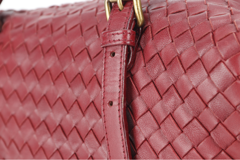 BOTTEGA VENETA BOSTON BAG MEDIUM RED LEATHER GOLD HARDWARE NO DUST COVER