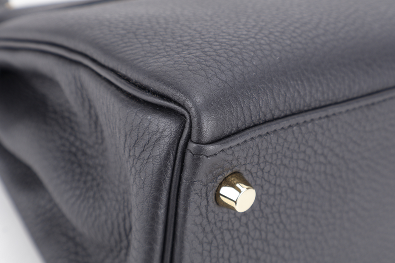 HERMES KELLY 28 BLACK TOGO BRUSHED GOLD HARDWARE STAMP K (YEAR 2025) WITH STRAPS, KEYS & LOCK, DUST COVER AND BOX