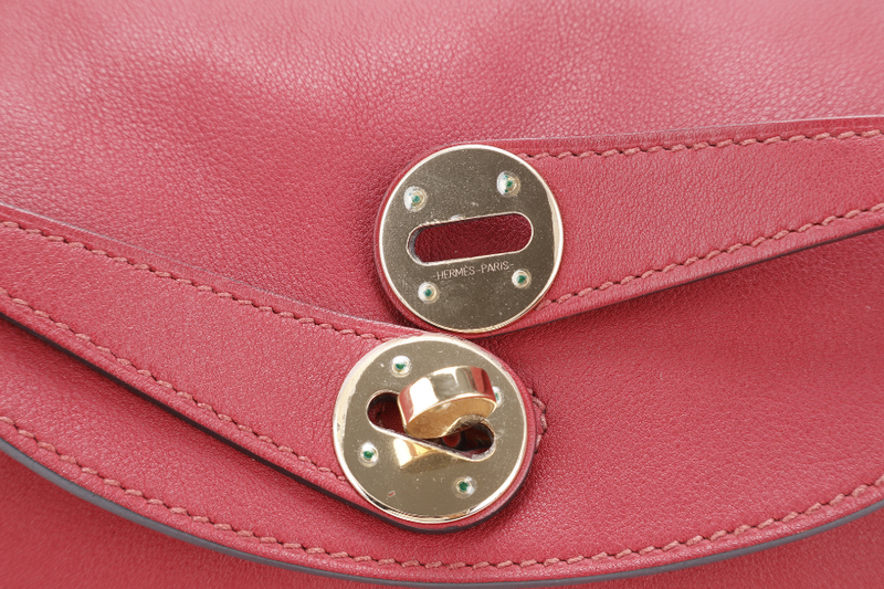 HERMES LINDY 26 ROUGE GRENAT SWIFT LEATHER GOLD HARDWARE STAMP X (YEAR 2016) WITH DUST COVER, INNER COMPARTMENT AND RAINCOAT