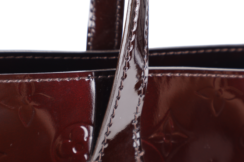 LOUIS VUITTON WILSHIRE PM AMARANTE VERNIS MONOGRAM WITH DUST COVER