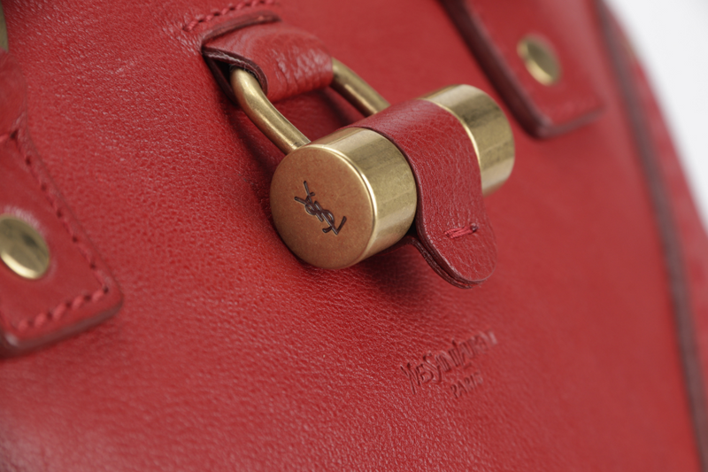 YVES SAINT LAURENT (YSL) MUSE BAG(156464 213317) LARGE RED LEATHER GOLD HARDWARE WITH DUST COVER, LOCK & KEYS