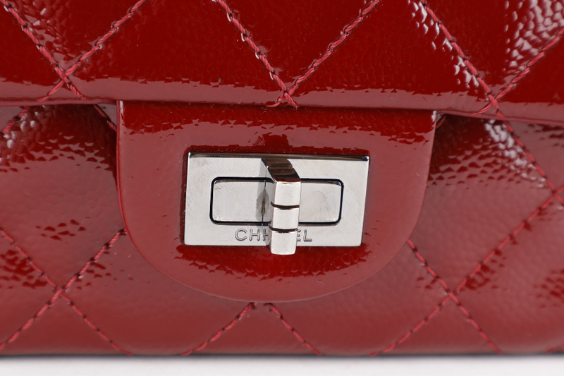 CHANEL 2.55 REISSUE (2025xxxx) BURGUNDY PATENT CAVIAR LEATHER RUTHENIUM HARDWARE WITH CARD NO DUST COVER