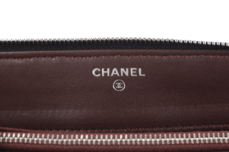 CHANEL BLACK LAMBSKIN QUILTED CLUTCH (2638xxxx) SILVER HARDWARE WITH DUST COVER AND BOX