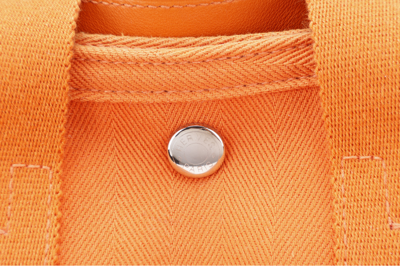 HERMES VALPARAISO PM STAMP M SQUARE (YEAR 2009) ORANGE SWIFT LEATHER NO DUST COVER
