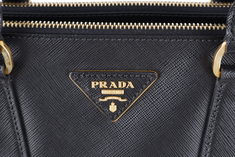 PRADA BN1786 DOUBLE ZIP TOTE BAG BLACK SAFFIANO LUX LEATHER GOLD HARDWARE WITH DUST COVER AND CARD