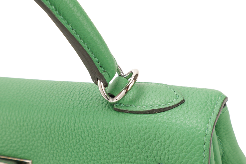 HERMES KELLY 25 STAMP Y (YEAR 2020) BAMBOO TOGO LEATHER SILVER HARDWARE WITH STRAPS, KEYS, LOCK AND DUST COVER