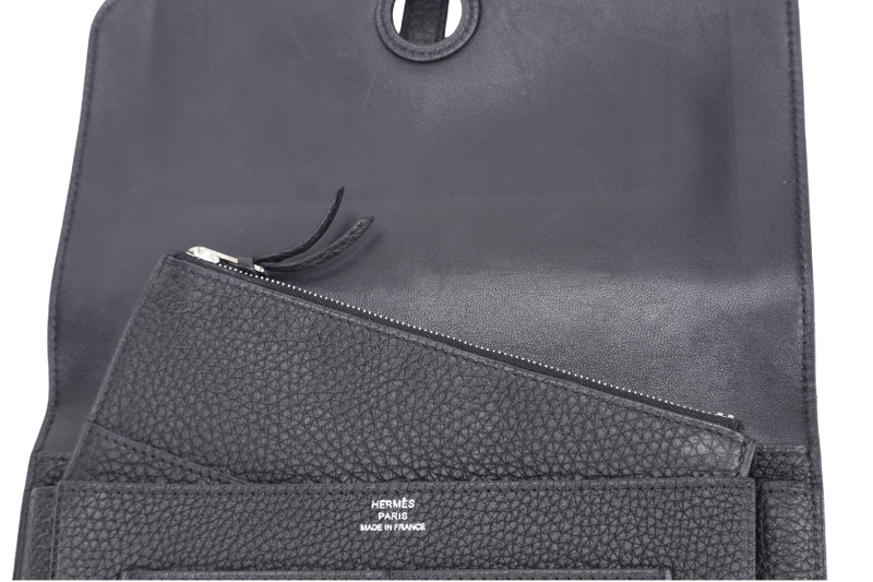 HERMES DOGON DUO WALLET STAMP O SQUARE (YEAR 2011) NOIR TOGO LEATHER SILVER HARDWARE WITH BOX