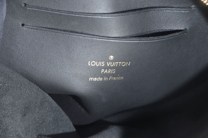 LOUIS VUITTON M63943 NEW WAVE POCHETTE BLACK CALF LEATHER WITH DUST COVER
