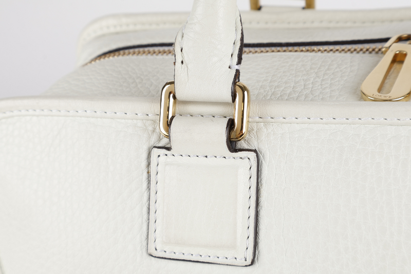 LOEWE AMAZONA 36 WHITE CALF LEATHER GOLD HARDWARE WITH DUST COVER