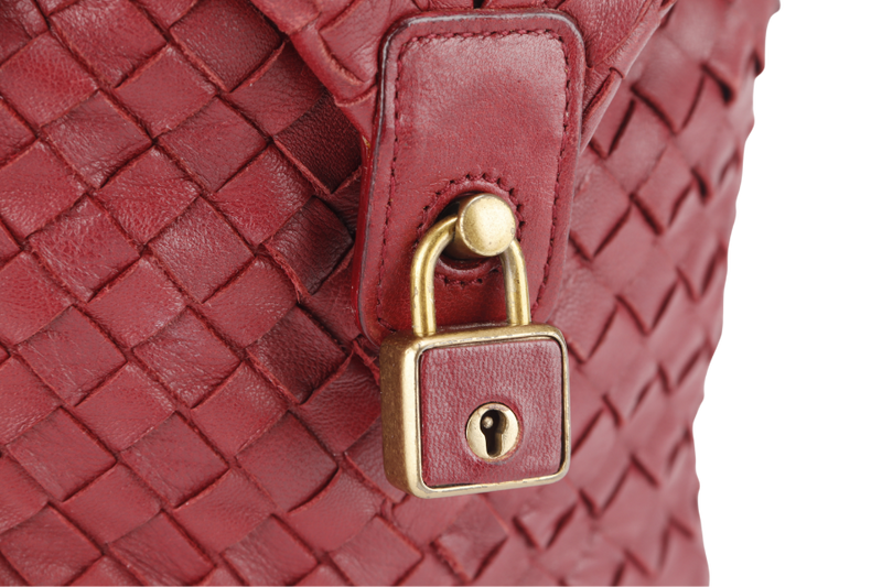 BOTTEGA VENETA BOSTON BAG MEDIUM RED LEATHER GOLD HARDWARE NO DUST COVER