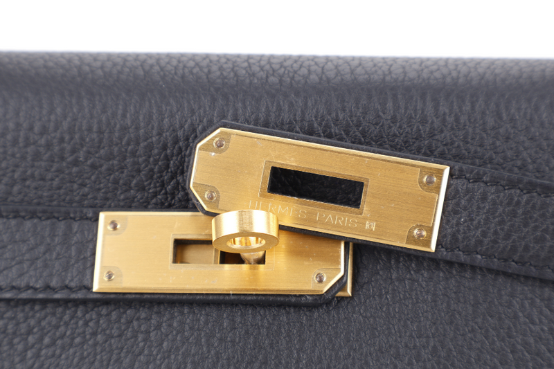 HERMES KELLY 28 BLACK TOGO BRUSHED GOLD HARDWARE STAMP K (YEAR 2025) WITH STRAPS, KEYS & LOCK, DUST COVER AND BOX