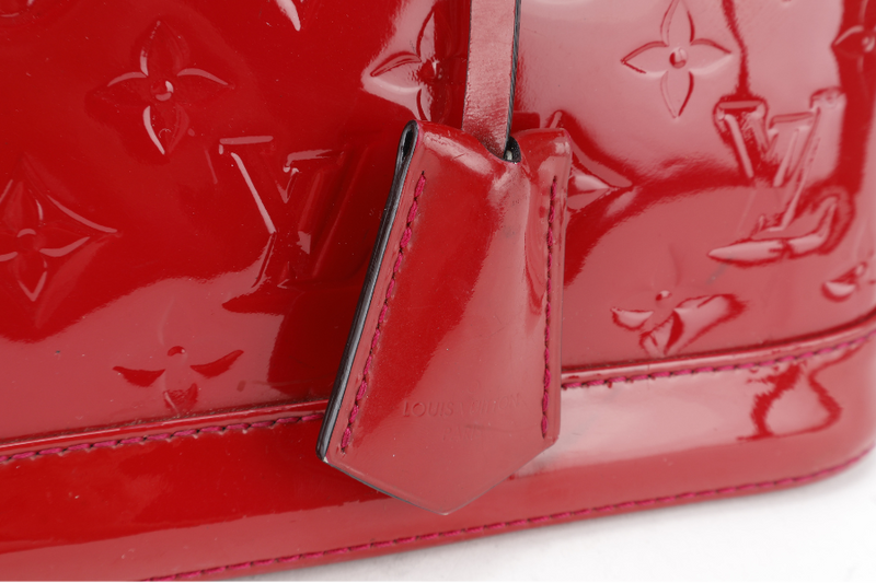 LOUIS VUITTON ALMA BB RED VERNIS WITH GOLD HARDWARE, STRAPS AND NO DUST COVER