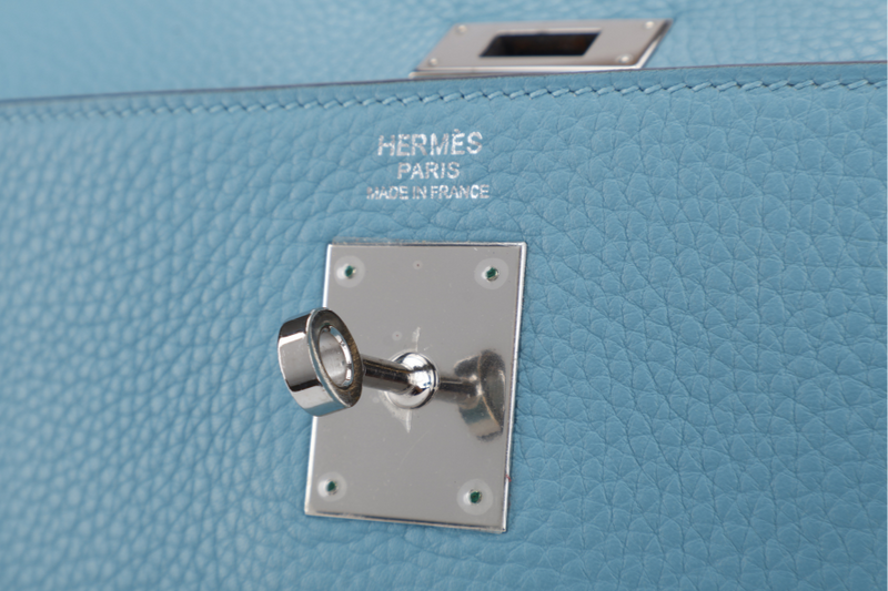 HERMES KELLY 32 BLUE ATOLL CLEMENCE SILVER HARDWARE STAMP X (YEAR 2016) WITH KEYS&LOCK, STRAPS, DUST COVER AND BOX