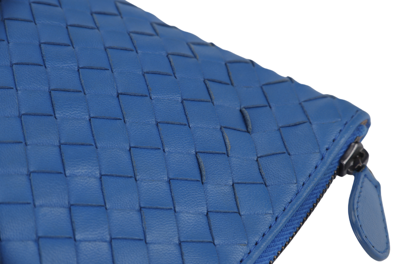 BOTTEGA VENETA INTRECCIATO CLUTCH BLUE LEATHER SILVER HARDWARE WITH DUST COVER AND BOX