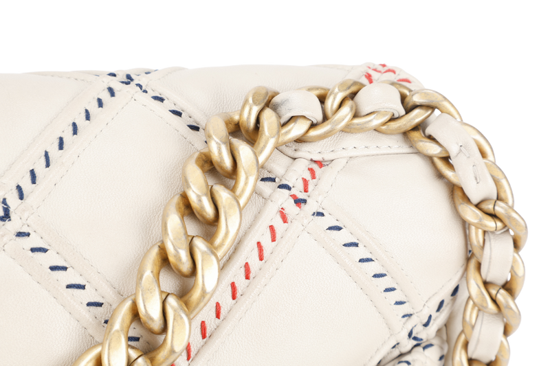 CHANEL 19 MIXED FIBER MEDIUM (3115xxxx) CREAM LAMSBKIN LEATHER GOLD HARDWARE WITH CARD AND DUST COVER