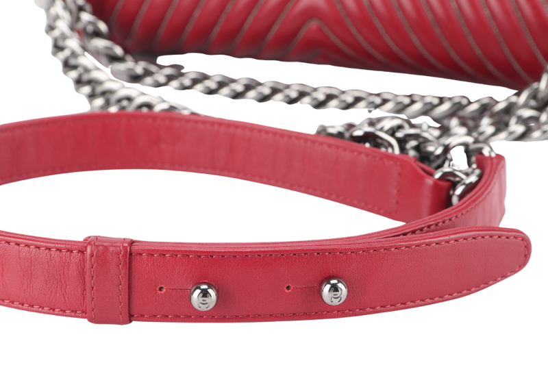 CHANEL LEBOY RED CHEVRON WITH GLITTERS LINE SILVER HARDWARE (2038xxxx) WITH CARD AND BOX