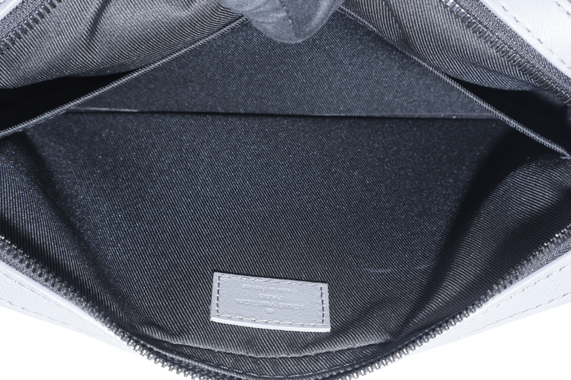 LOUIS VUITTON M46603 TRIO MESSENGER GREY MONOGRAM SHADOW BHW WITH DUST COVER
