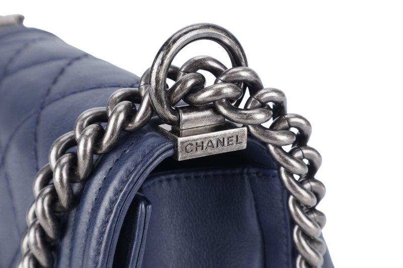 CHANEL DOUBLE STITCH BOY SMALL NAVY BLUE CALFSKIN RUTHENIUM HARDWARE (1877xxxx) (YEAR 2013-2014) WITH CARD AND DUST COVER