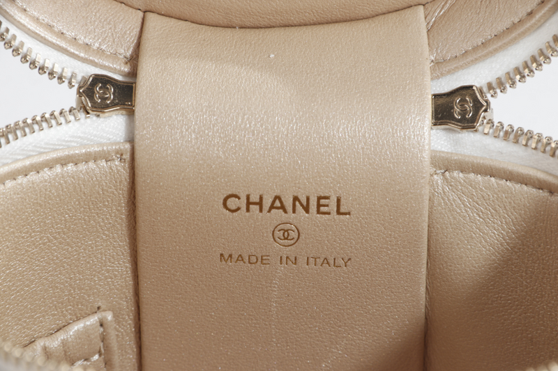 CHANEL 22S VANITY SMALL TOP HANDLE WHITE LAMBSKIN GOLD HARDWARE (3203xxxx) WITH CARD, DUST COVER AND BOX