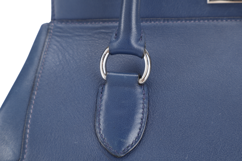 HERMES TOOLBOX 26 BLUE SAPHIRE SWIFT LEATHER STAMP Q (YEAR 2013) SILVER HARDWARE WITH KEYS LOCK , STRAPS AND DUST COVER