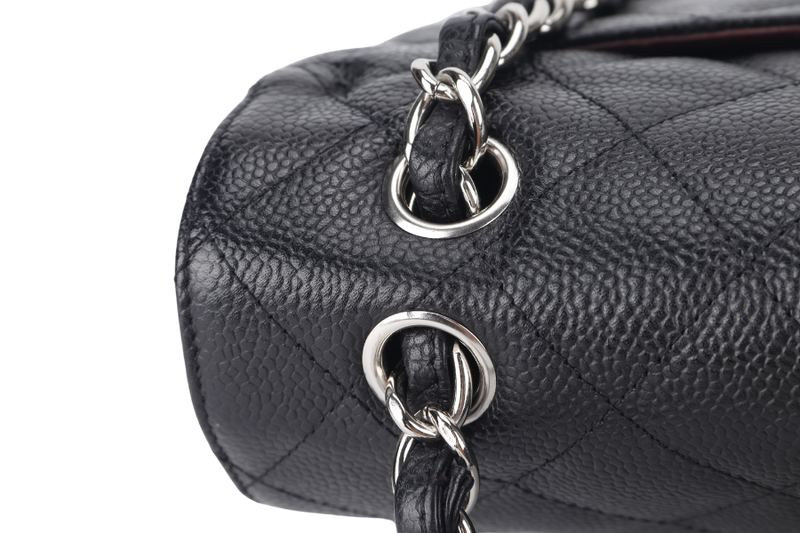 CHANEL CLASSIC DOUBLE FLAP MAXI (1437xxxx) BLACK CAVIAR SILVER HARDWARE WITH DUST COVER