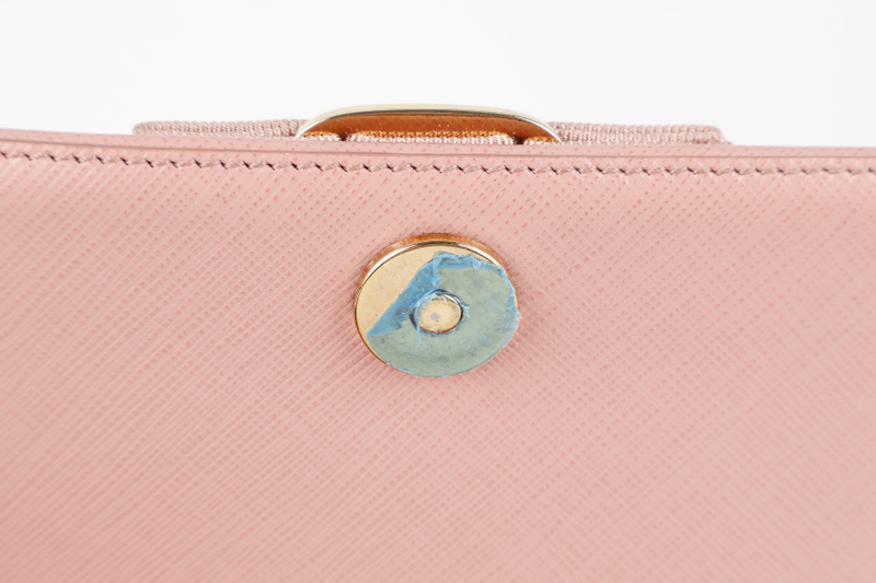 SALVATORE FERRAGAMO VARA CHAIN SHOULDER BAG PINK LEATHER GOLD HARDWARE NO DUST COVER