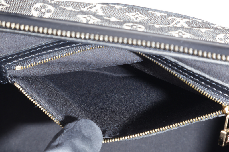 LOUIS VUITTON M92317 JOSEPHINE PM MINI LIN MONOGRAM CANVAS WITH DUST COVER