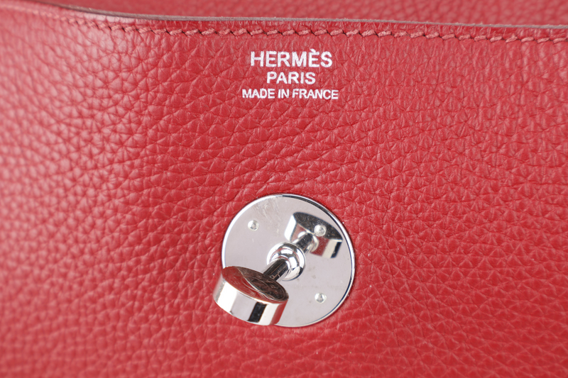 HERMES LINDY 34 ROUGE CASAQUE CLEMENCE SILVER HARDWARE STAMP Q (2015) WITH DUST COVER AND BOX