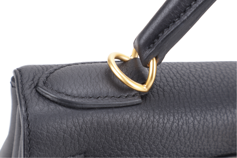 HERMES KELLY 28 BLACK TOGO BRUSHED GOLD HARDWARE STAMP K (YEAR 2025) WITH STRAPS, KEYS & LOCK, DUST COVER AND BOX