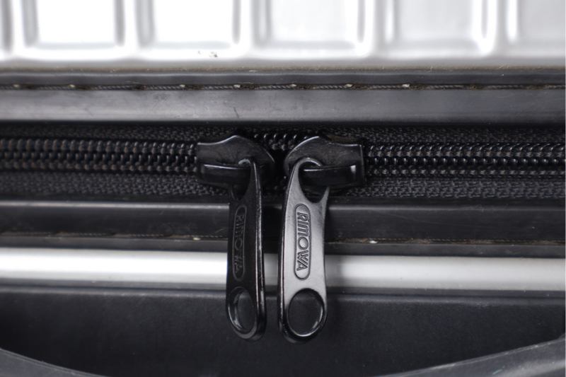 RIMOWA CHECK IN LUGGAGE 29_ GREY POLYCARBONATE BLACK HARDWARE