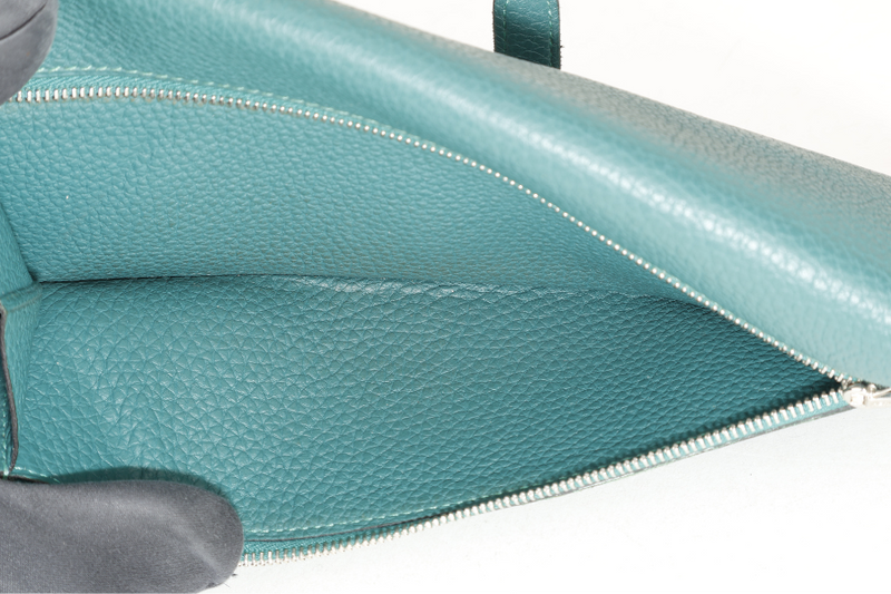 HERMES DOGON PORTEFEUILLE WALLET STAMP R SQUARE (YEAR 2014) VERT FONCE TOGO LEATHER SILVER HARDWARE WITH BOX
