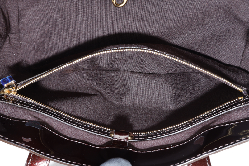 LOUIS VUITTON WILSHIRE PM AMARANTE VERNIS MONOGRAM WITH DUST COVER