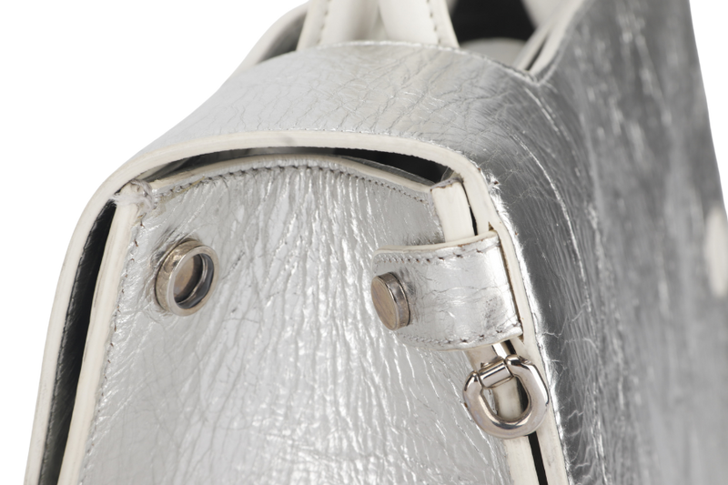 CHRISTIAN DIOR DIOREVER (09-MA-0196) MEDIUM SILVER METALLIC CALFSKIN SILVER HARDWARE WITH CARD AND LEATHER STRAPS