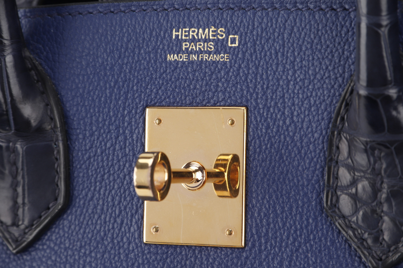 HERMES BIRKIN 30 STAMP C (YEAR 2018) TOUCH BLUE MARINE BLUE SAPPHIRE MATTE ALLIGATOR-NOVILLO LEATHER GOLD HARDWARE WITH KEYS,LOCK, RAINCOAT AND DUST COVER