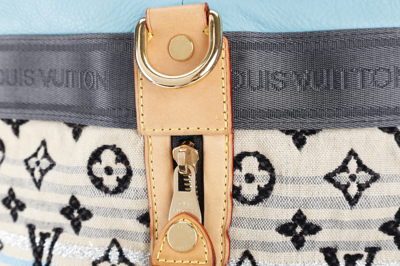 LOUIS VUITTON LIMITED EDITION CHECHE GYPSY BOHEMIAN BAG MONOGRAM BLUE ROUGE SILVER HARDWARE