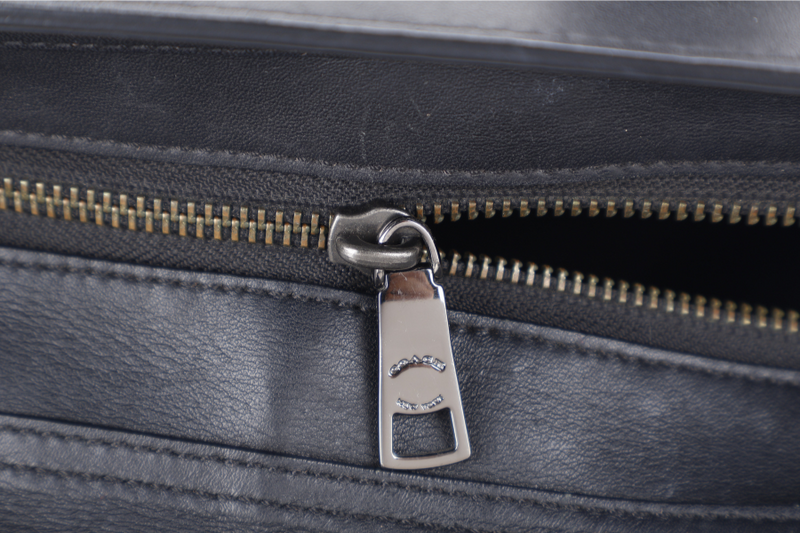 COACH SWAGGER 27 BLACK LEATHER SILVER HARDWARE WITH DUST COVER