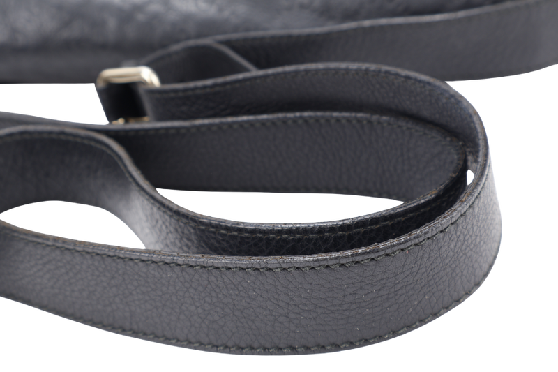 GUCCI BLACK GUCCISSIMA LEATHER MESSENGER BAG WITH GOLD TONE HARDWARE NO DUST COVER