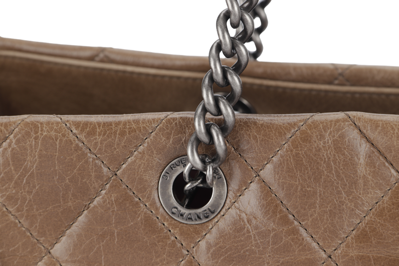 CHANEL FRONT POCKET FLAP SHOPPING TOTE (1974xxxx) BROWN GLAZED CALFSKIN SILVER HARDWARE WITH DUST COVER