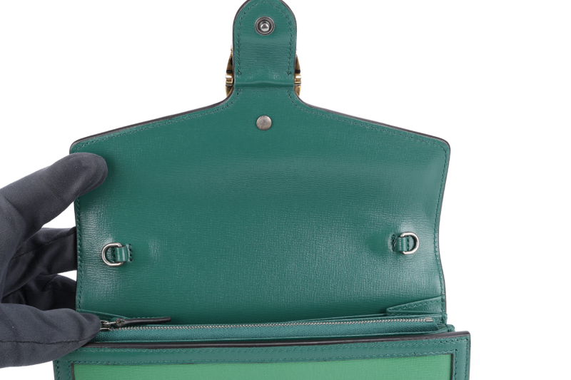 GUCCI 401231 1147 GREEN SERPENTI BUCKLE, WITH DUST COVER & BOX