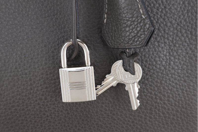 HERMES BIRKIN 40 TOGO LEATHER ETAIN SILVER HARDWARE STAMP K (YEAR 2007) WITH DUST COVER, RAINCOAT, PADLOCK AND KEYS